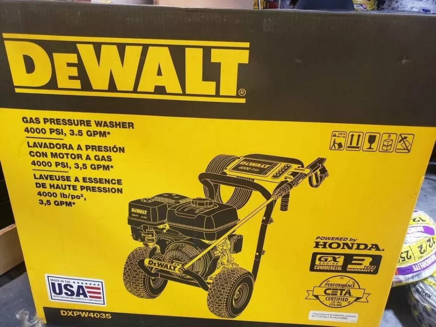 DEWALT 4000 PSI COLD WATER PROFESSIONAL GAS PRESSURE WASHER HONDA TRIPLEX PUMP