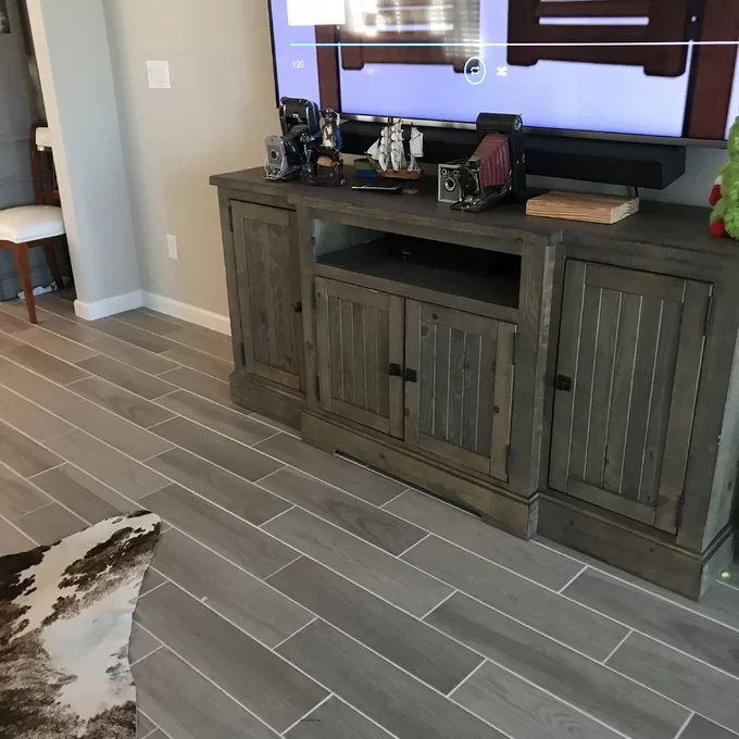 【Furniture】Casserly Solid Wood TV Stand for TVs up to 88