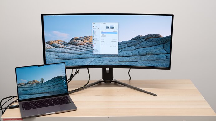 MSI MAG341CQP QD-OLED, 34 Curved OLED Gaming Monitor