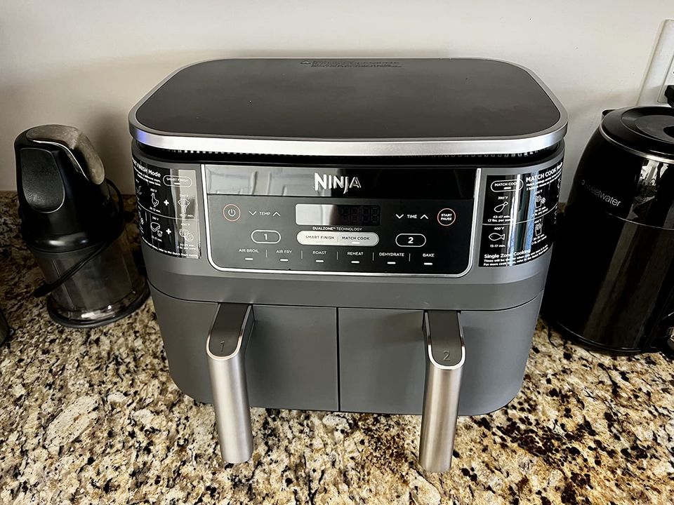 Brand New - Ninja AF300UK Air Fryer Dual Zone, 7.6 Litres, Grey