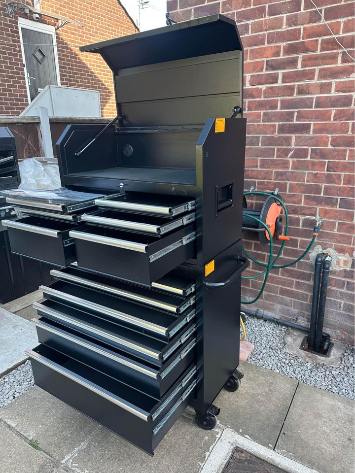 · Halford advance cabins 36 inch ￼ 12 drawers slow close new everything working perfect.